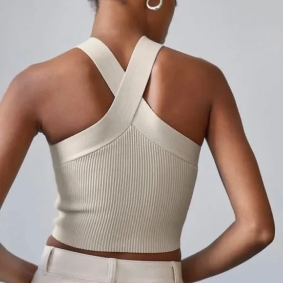 BABATON Sculpt Knit Criss Cross Cropped Tank Top Beige - Picture 2 of 5